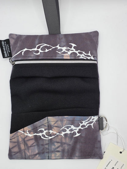 3.13 Tabacco pouch, tribals, gray batik