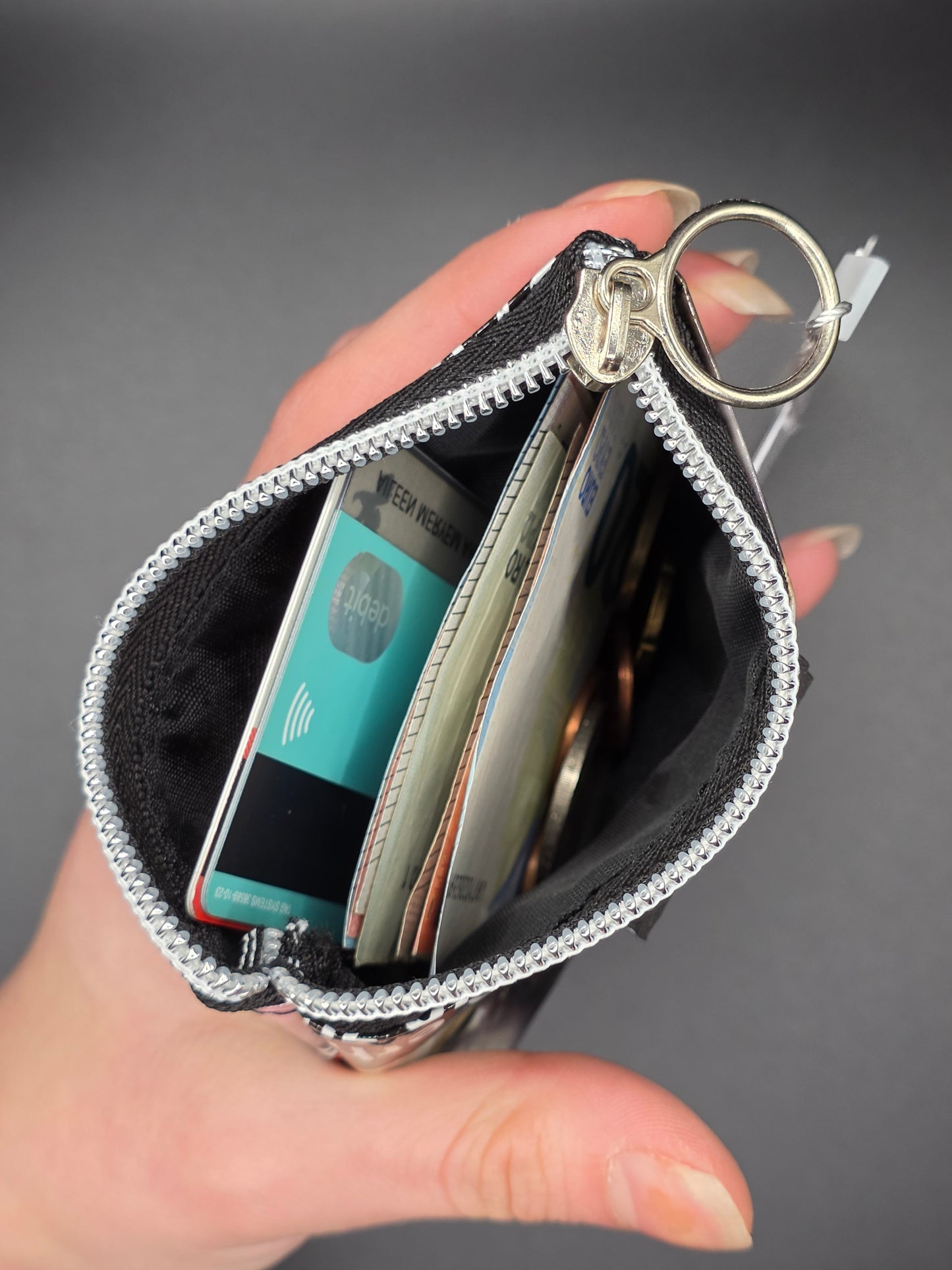 Mini zip wallets - Upcycled