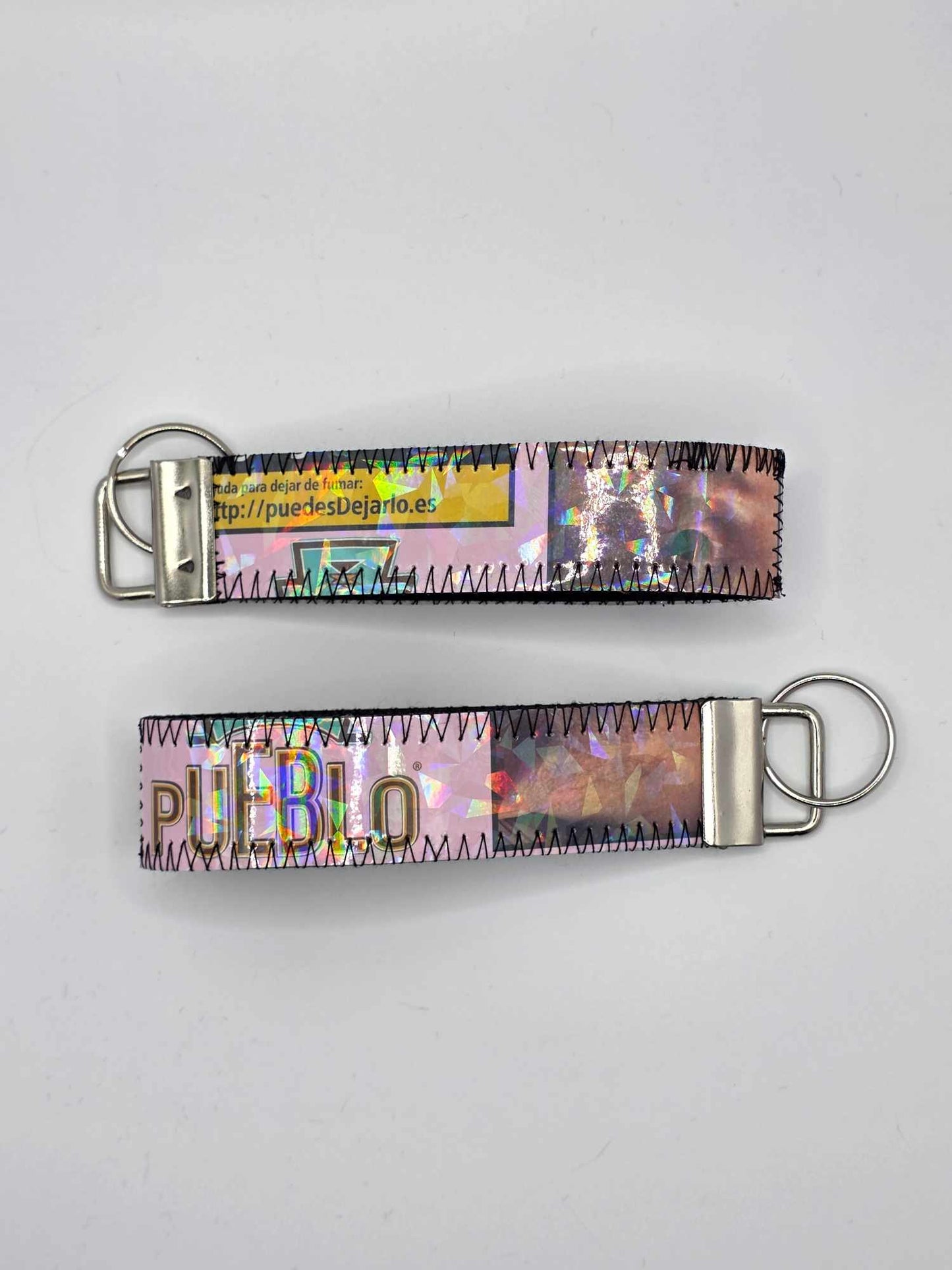✨️Holo✨️ KC Keychains - Upcycled, rosa