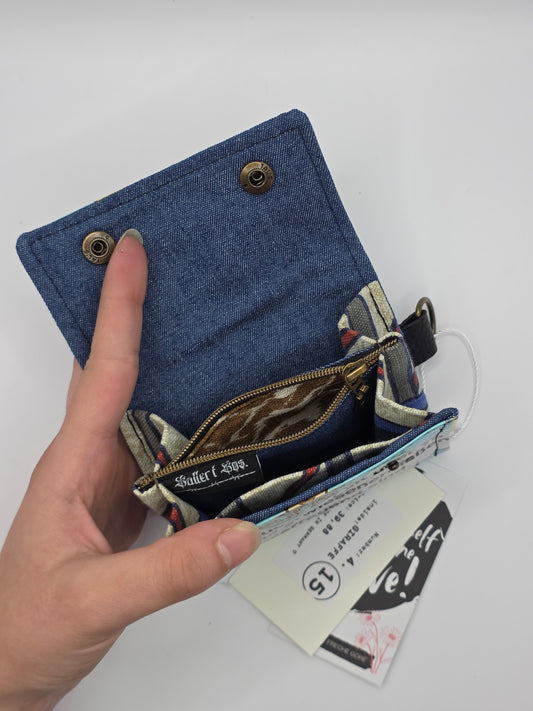 4.15 upcycling wallet, giraffe