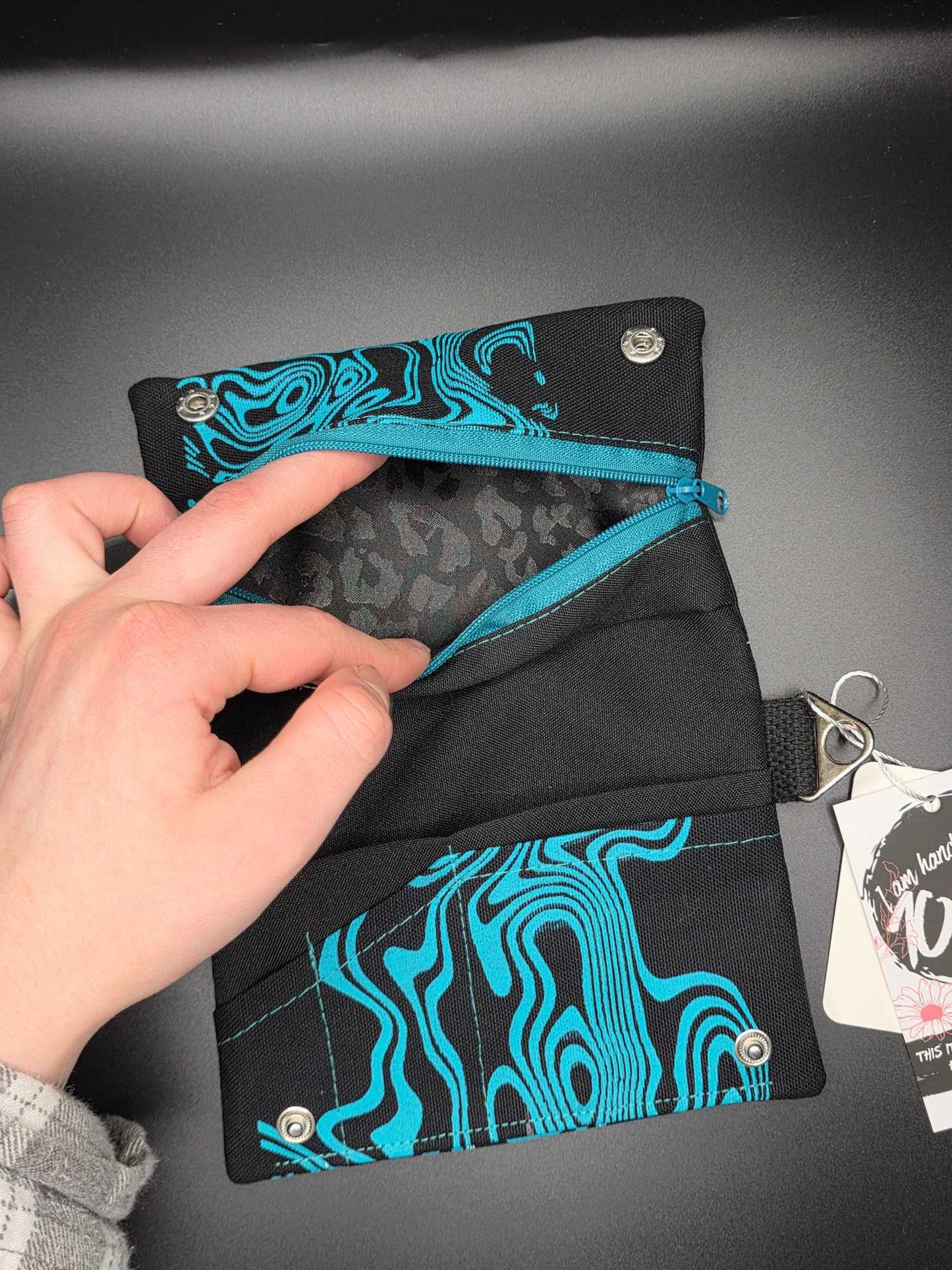 TT9.7 Tabacco pouch, Trippy Butterfly