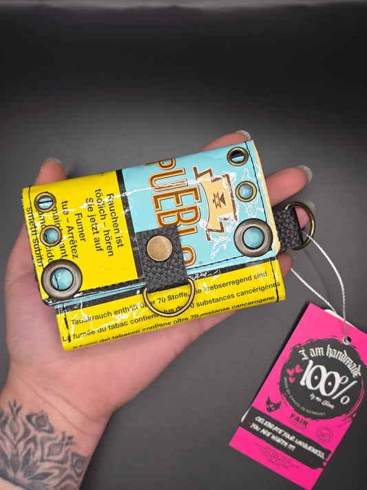 W16.9 wallet - upcycled, cats