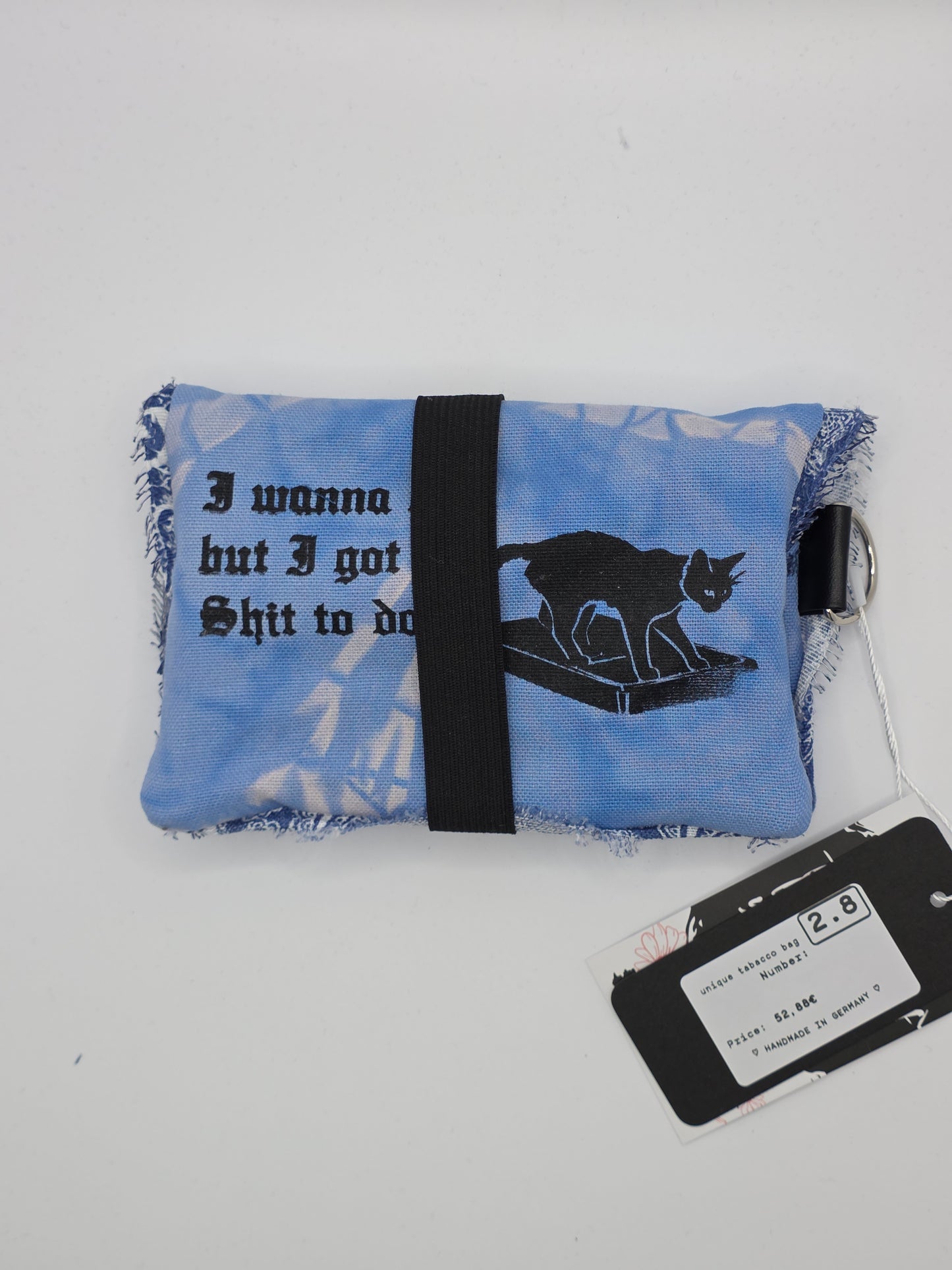 2.8 Tabacco pouch - light blue batik