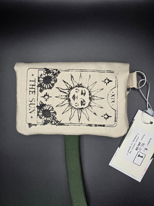 5.1 Tabacco pouch, Sun&Moon Tarot, beige