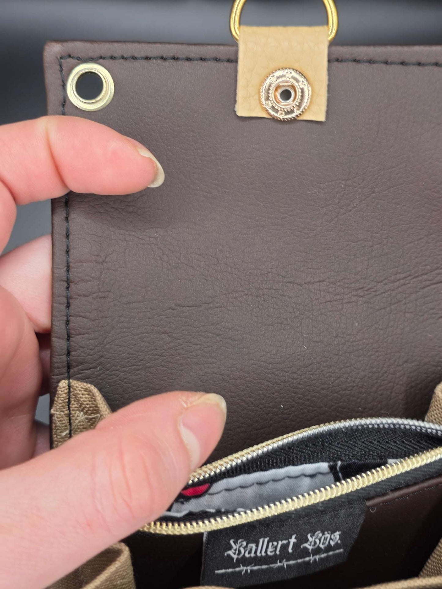 W12.1 wallet - upcycled, Hallo Katze