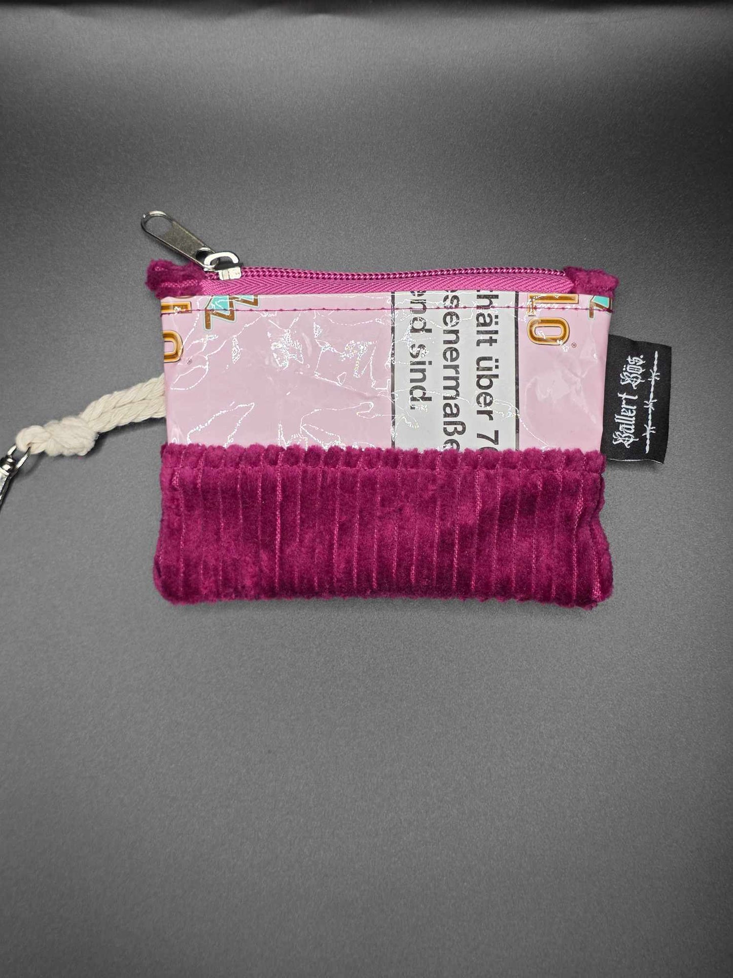 mini zip wallet - Upcycled, rosa