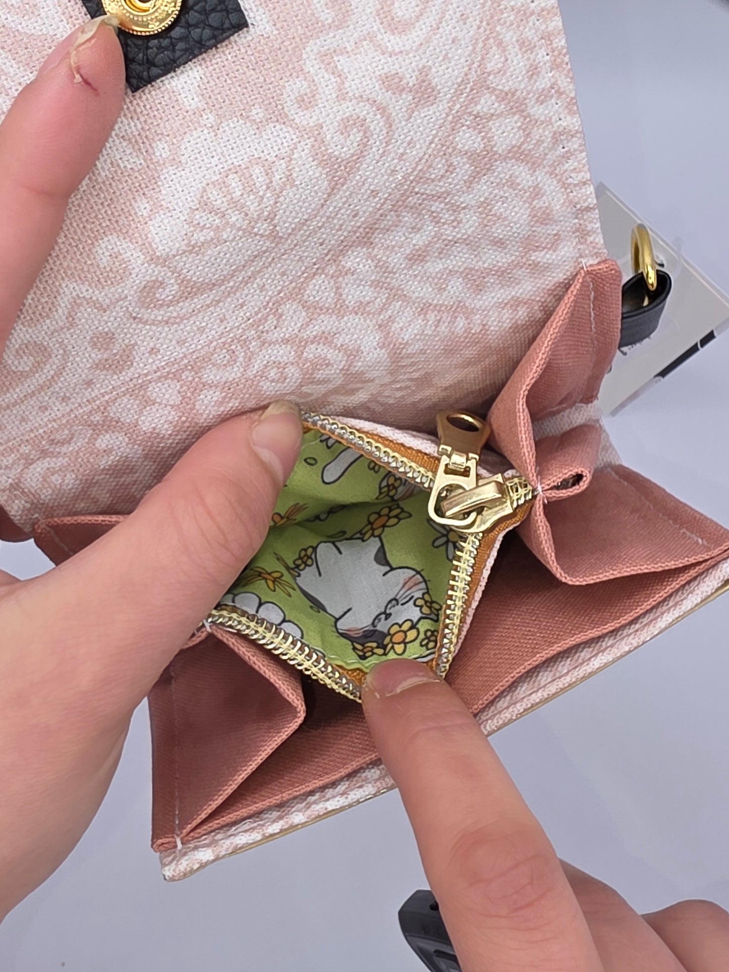 3.20 upcycling wallet - CATS GREEN