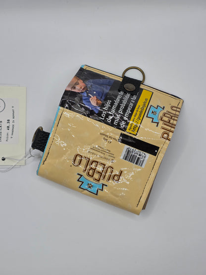 4.7 upcycling wallet, Cats