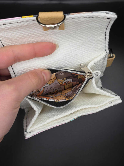 W16.1 wallet - upcycled, cats ✨️holographic hearts✨️