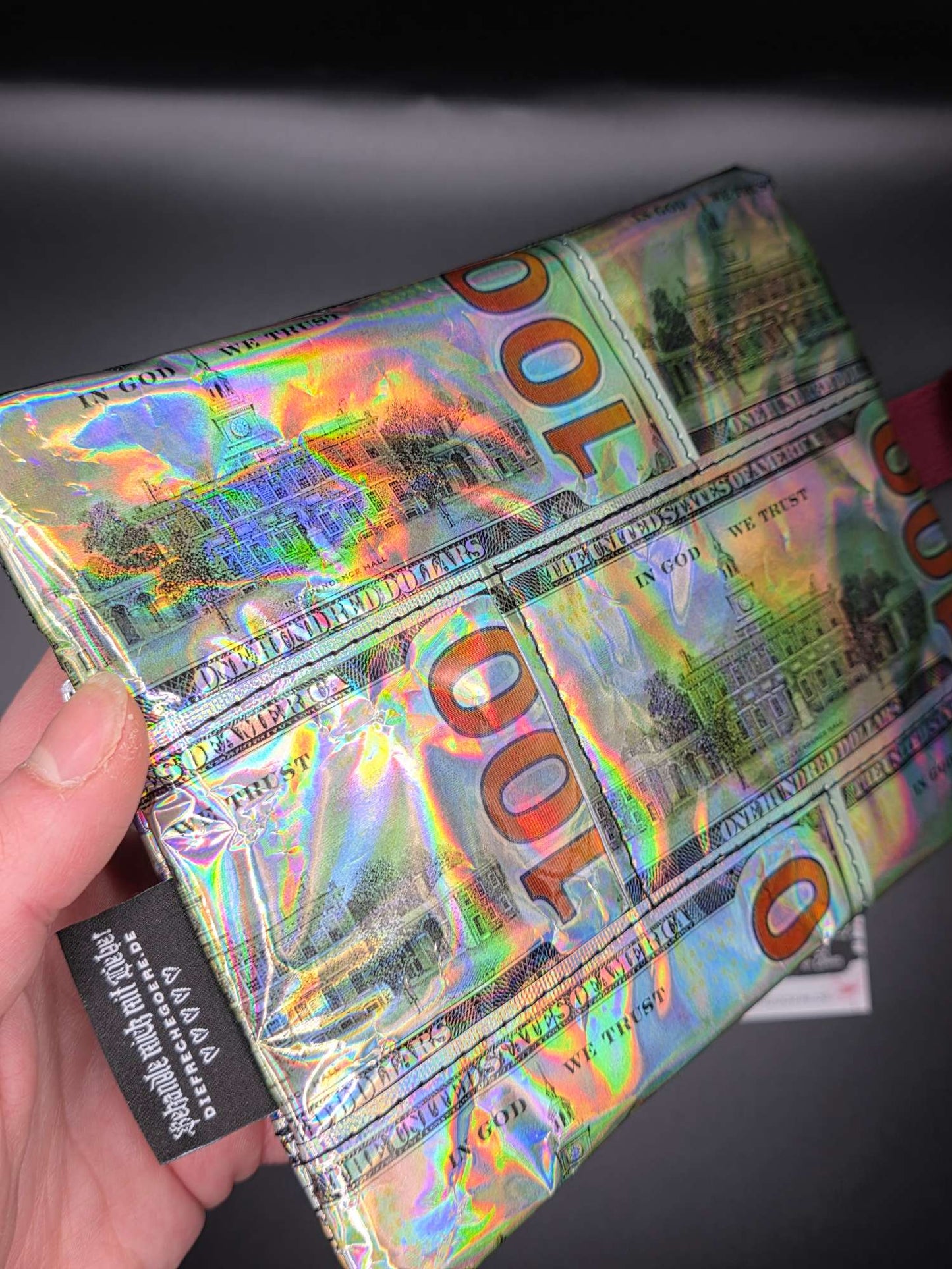 TB1.1 Trippy Zip Bag - upcycled