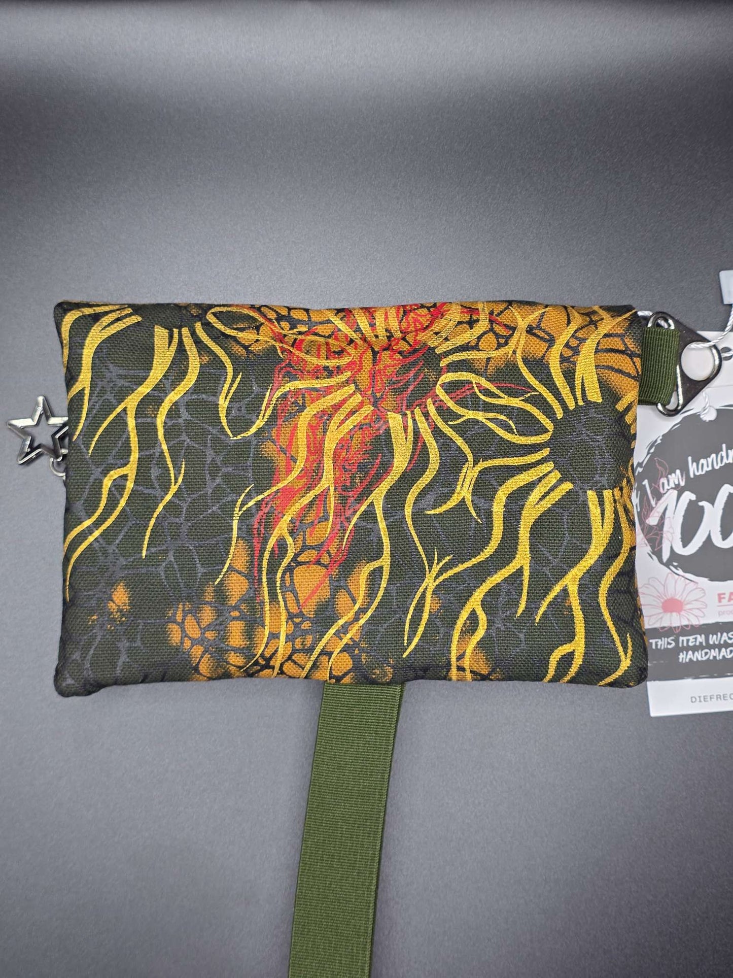 TT10.1 Tabacco pouch, Tribals