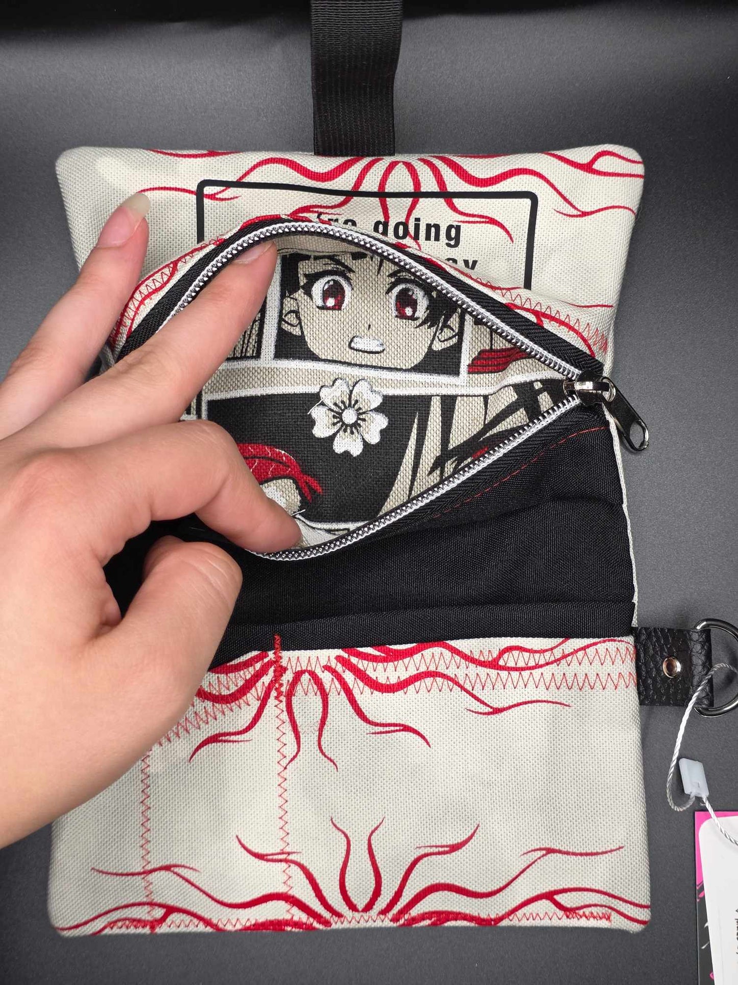 TT15.6 Tabaktasche, Tribals