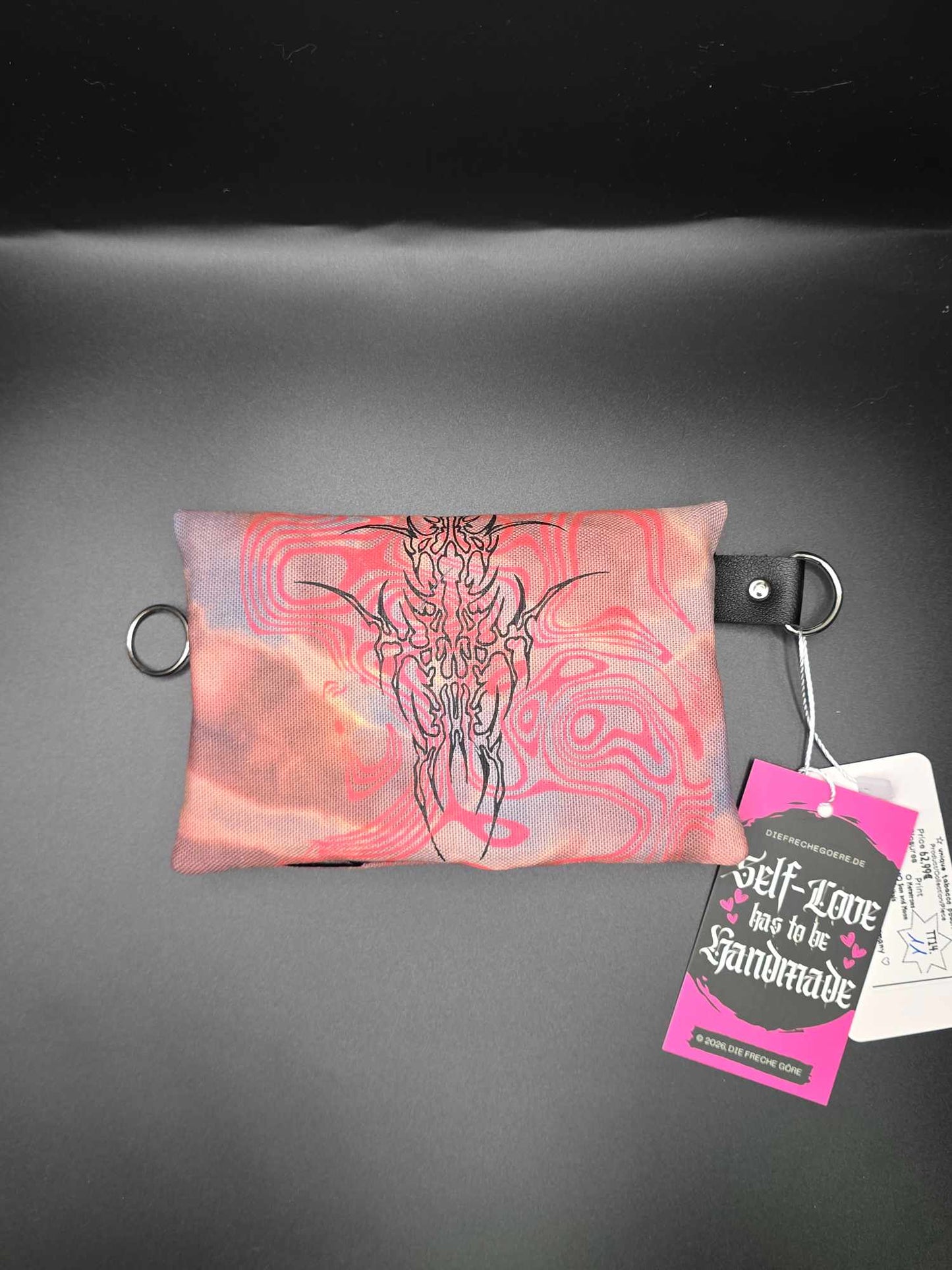 TT14.11 Tabaktasche, Trippy Tribals - Magnetknopf