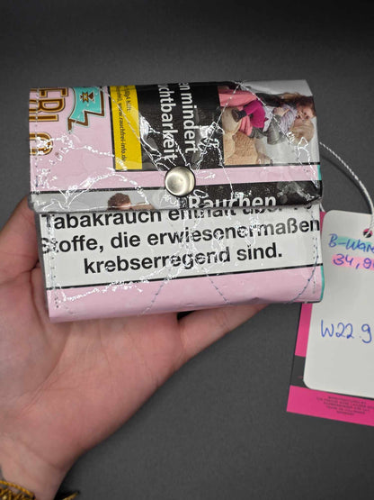 W22.9 *B-Ware* Geldbeutel - upcycled, mit Kartenfächer