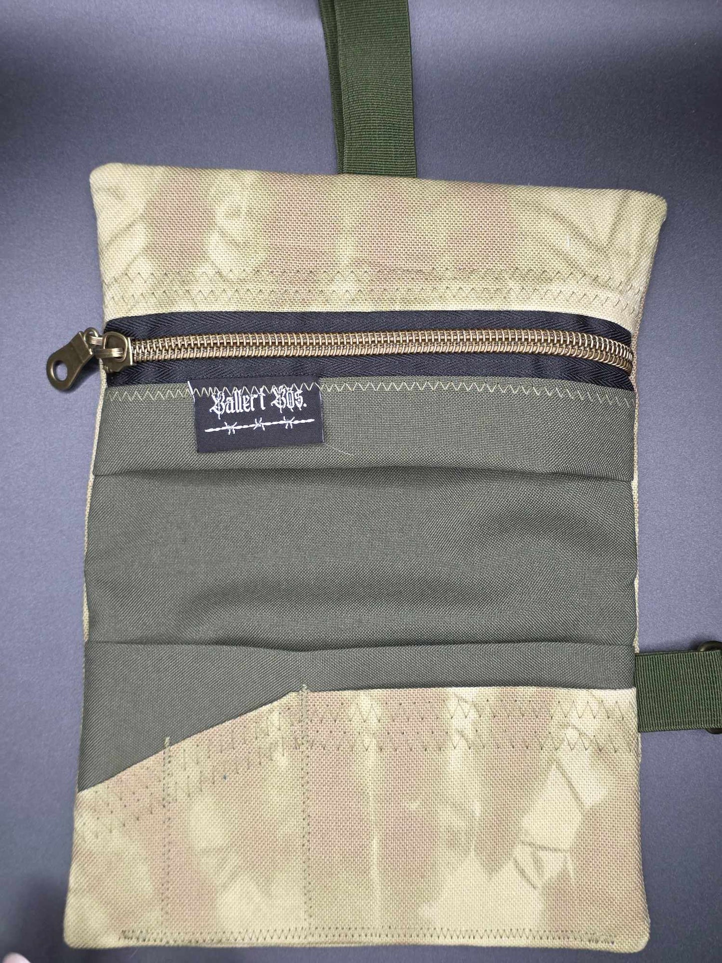 TT13.7 Tabacco pouch, Tarot cards - Rhinestones