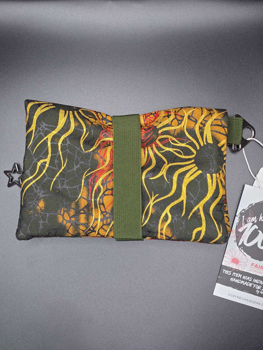TT10.1 Tabacco pouch, Tribals