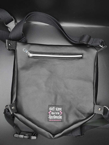 LB2.1+2 Leg Bag, black faux leather