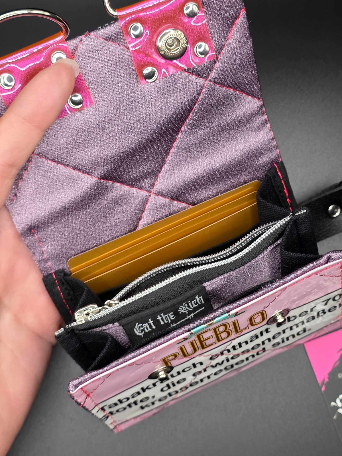 W22.6 Geldbeutel - upcycled, mit Kartenfächer ✨️holo✨️