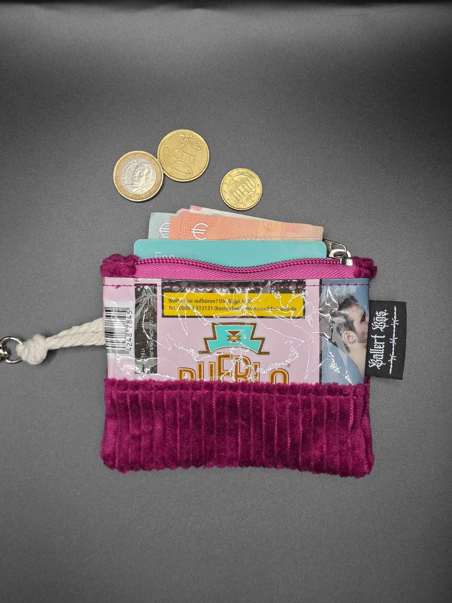 mini zip wallet - Upcycled, rosa