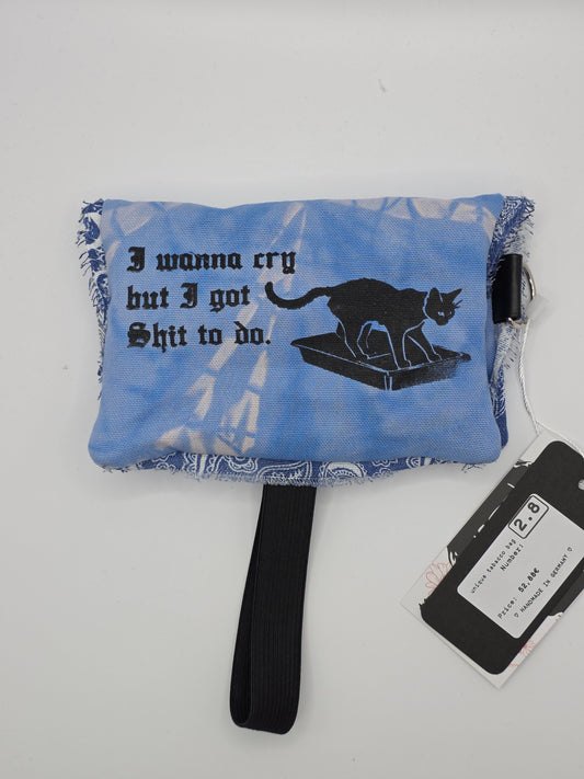 2.8 Tabacco pouch - light blue batik