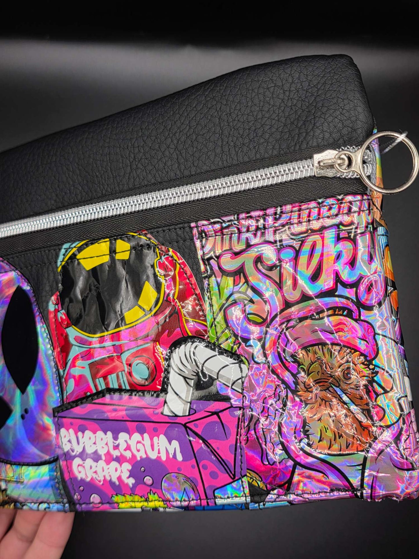 TB1.6 Trippy Zip Bag - upcycled *B-Ware*