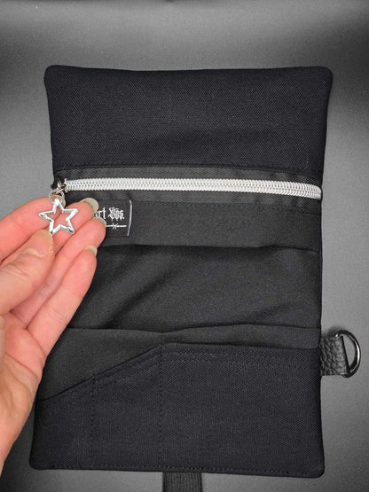 TT11.7 Tabacco pouch, eat the rich