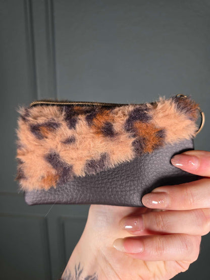 Animal Zip Wallet, Leo