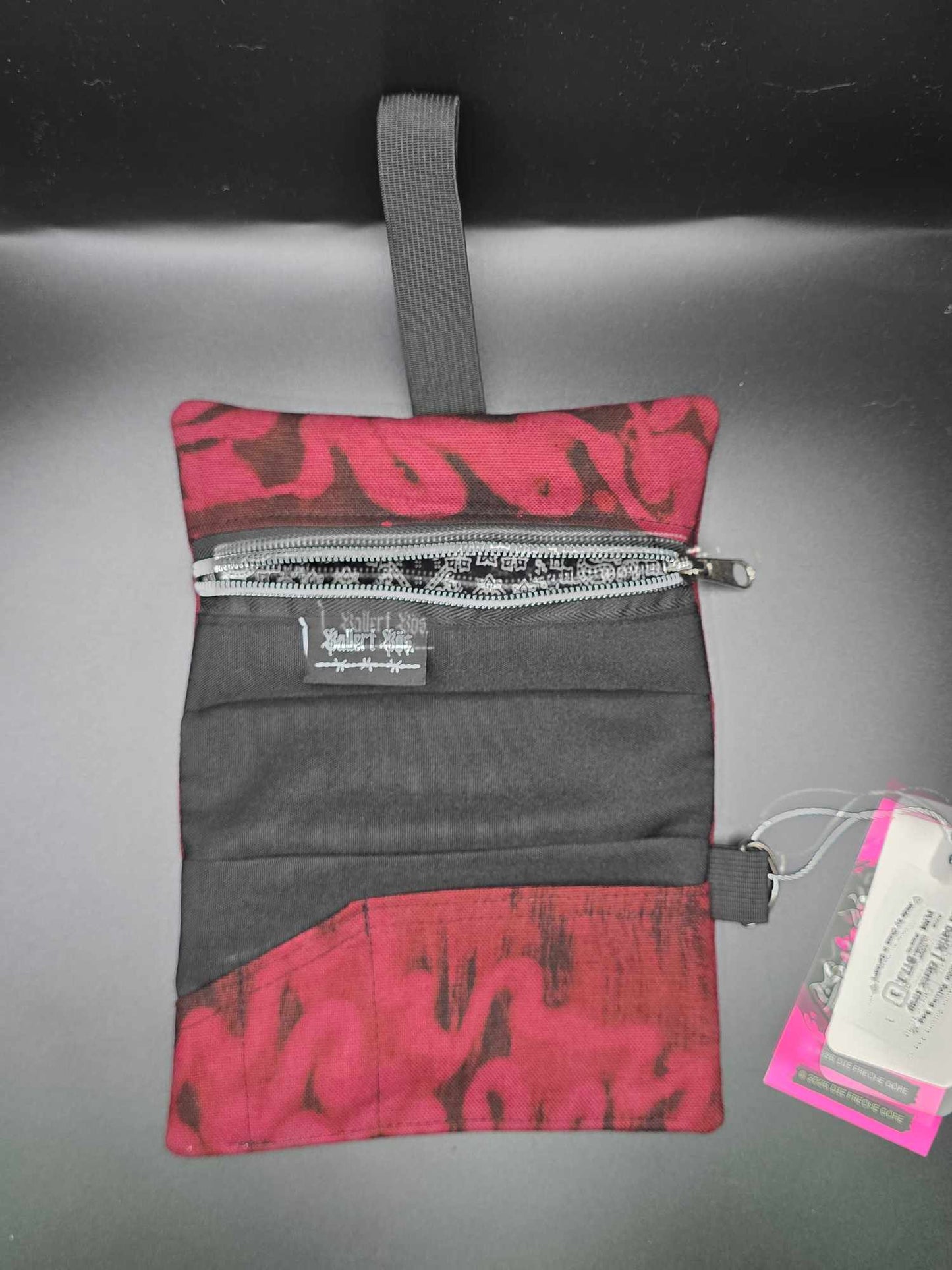 BTT3.3 Basic Tabaktasche - red tie dye