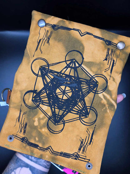 TT14.4 Tabaktasche, Metatrons - Rhinestones, Druckknopf