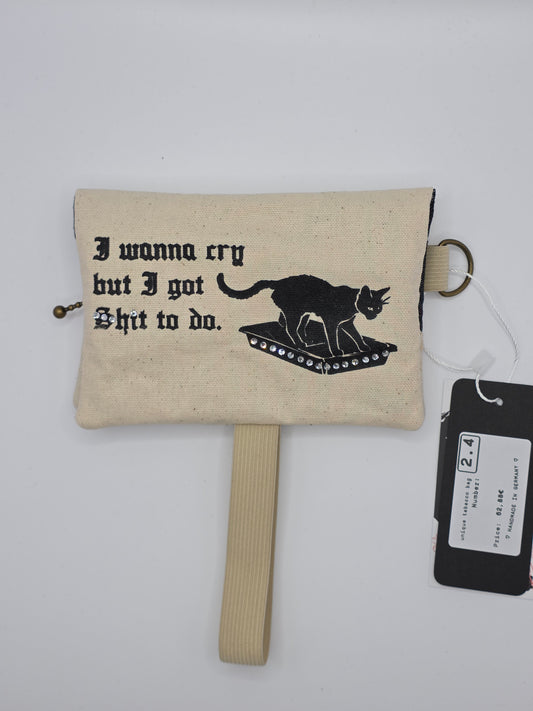 2.4 Tabacco pouch - nature - hidden cats