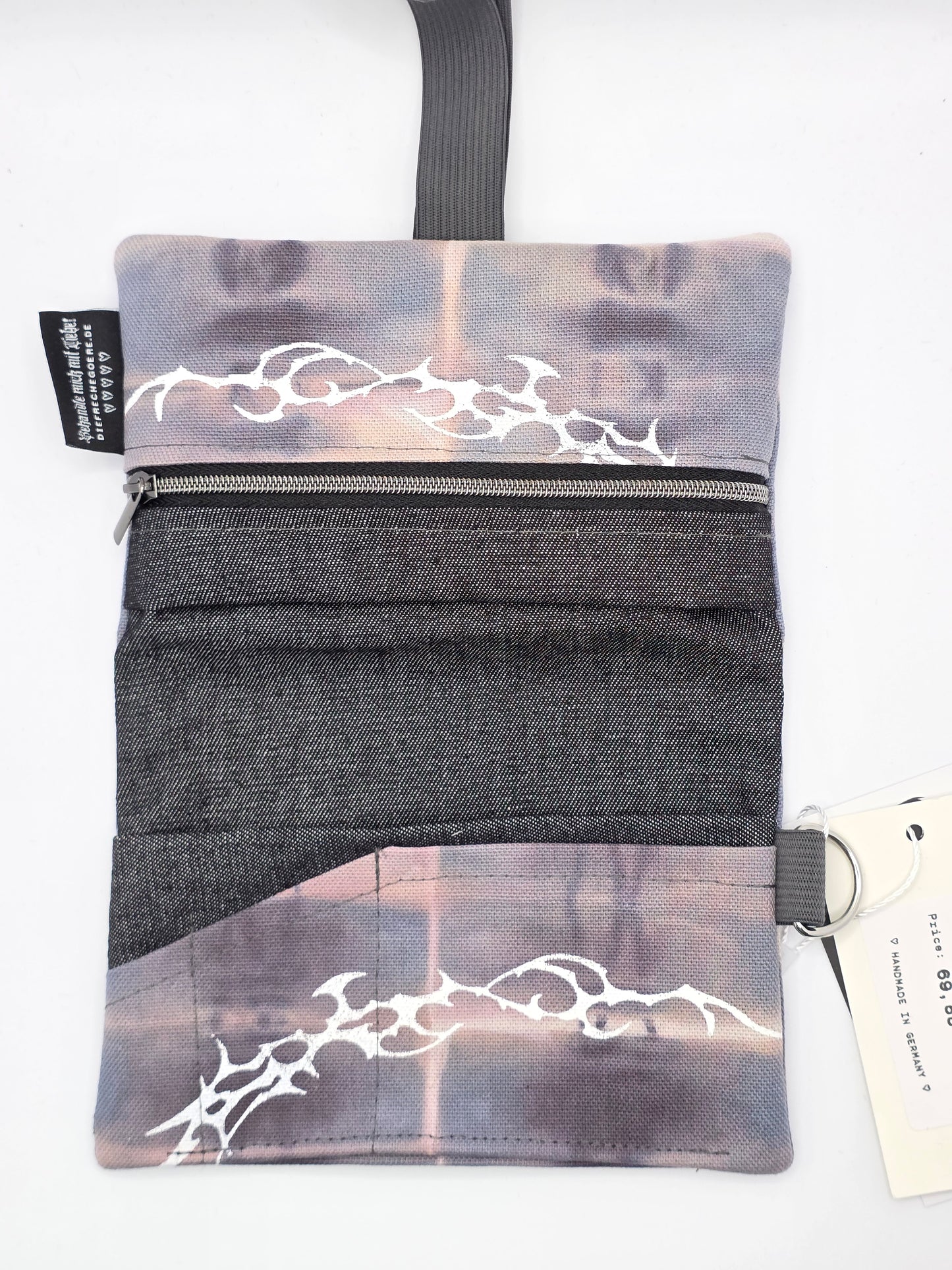 3.12 Tabacco pouch, tribals, gray batik