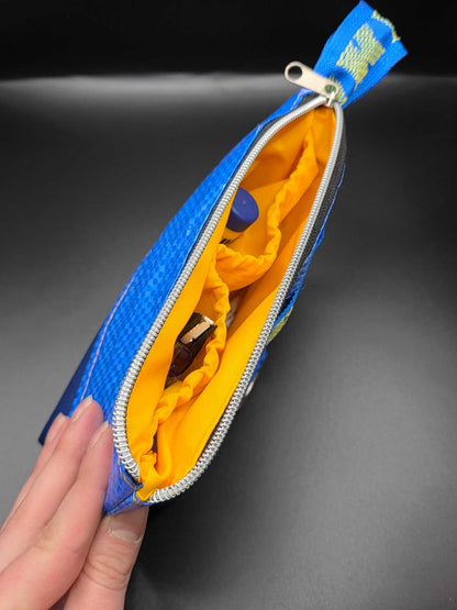 UB2.3 cosmetic bag - upcycled