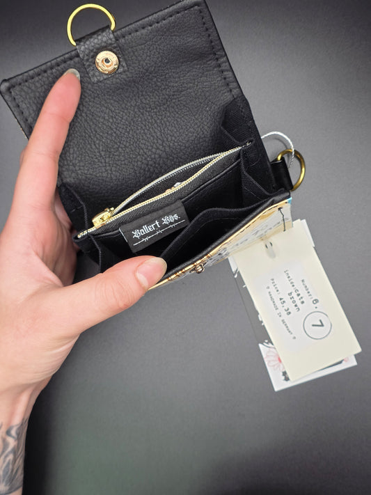 6.7 upcycling wallet - CATS BROWN