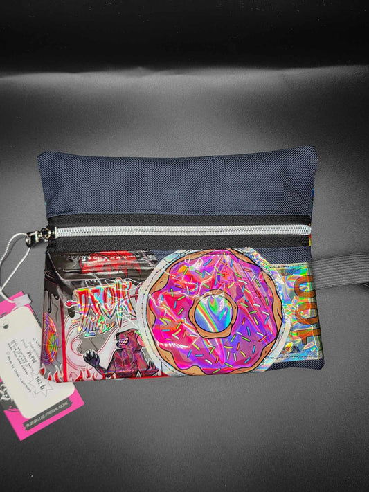 TB2.6 Trippy Zip Bag - upcycled, dunkelblau