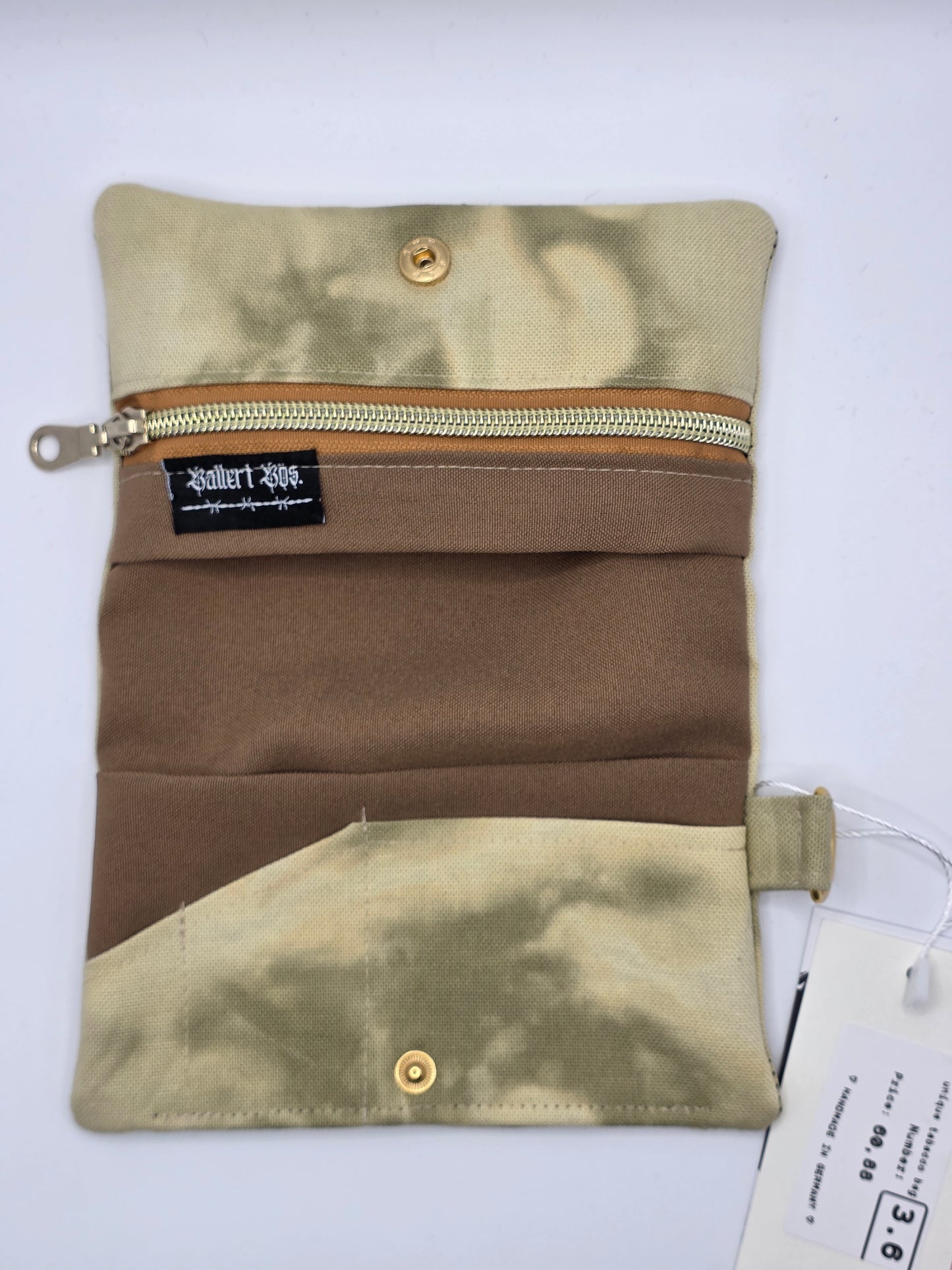 3.6 Tabacco pouch, Sun&Moon Tarot, green batik