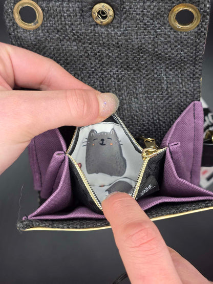 W11.4 wallet - upcycled, Cats inside