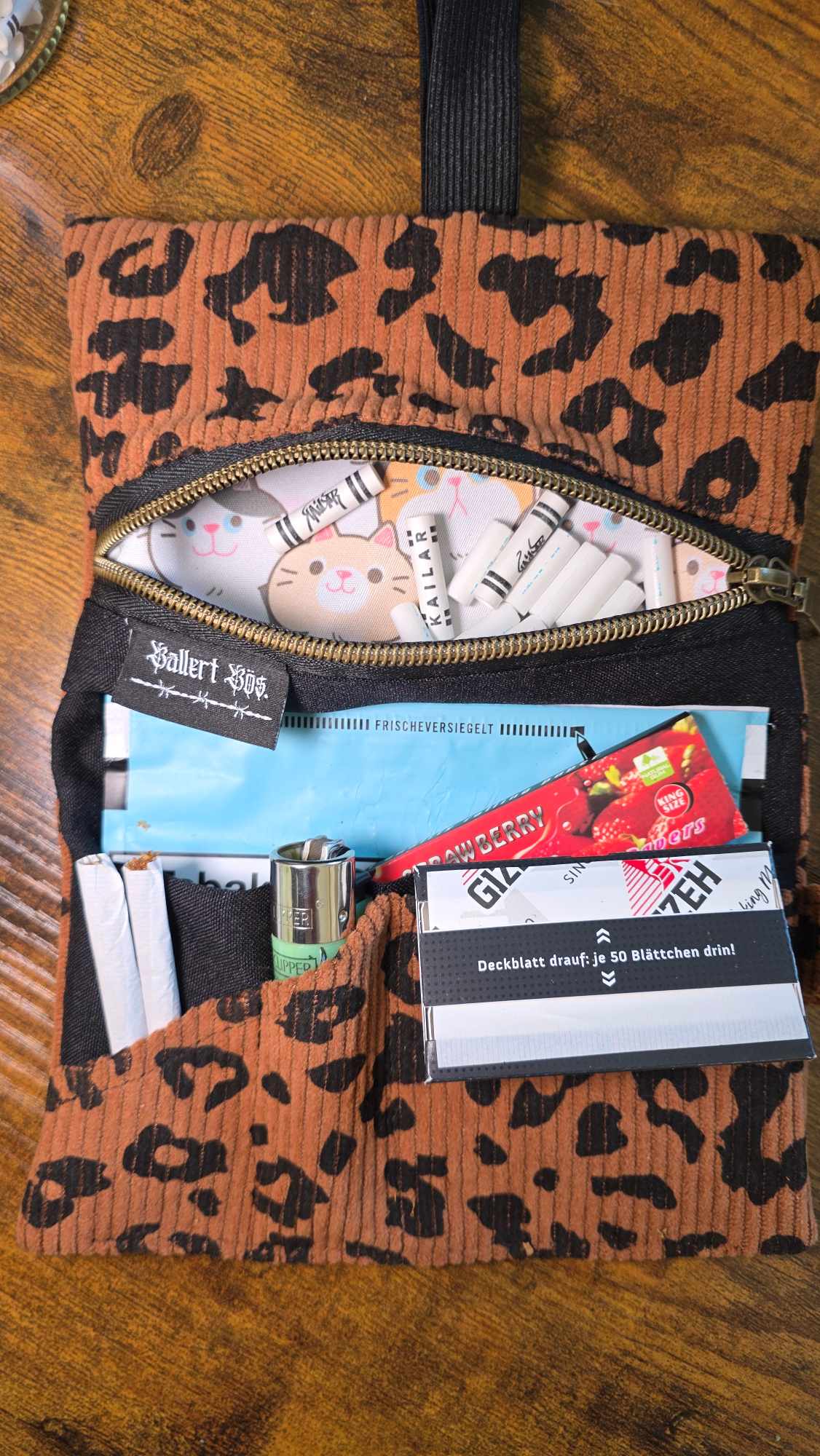 BTT Basic Tabacco Pouch - Cord, leo