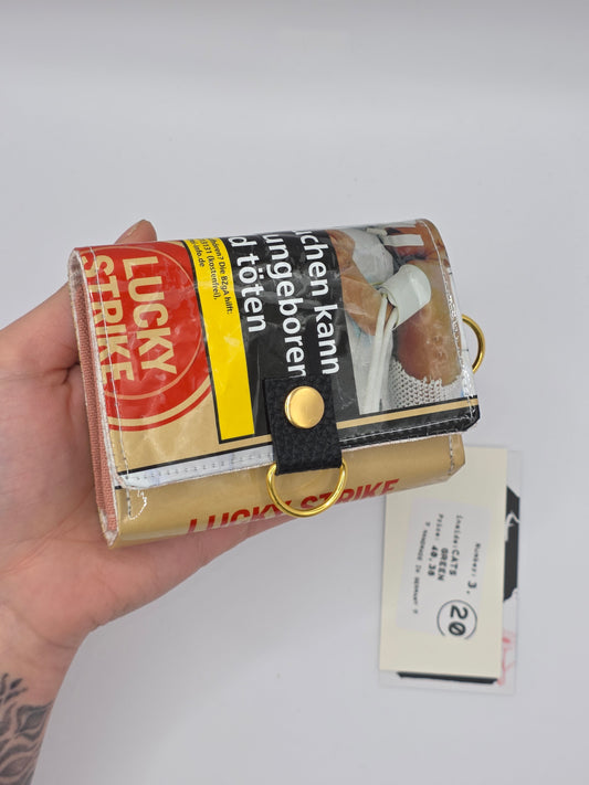 3.20 upcycling wallet - CATS GREEN