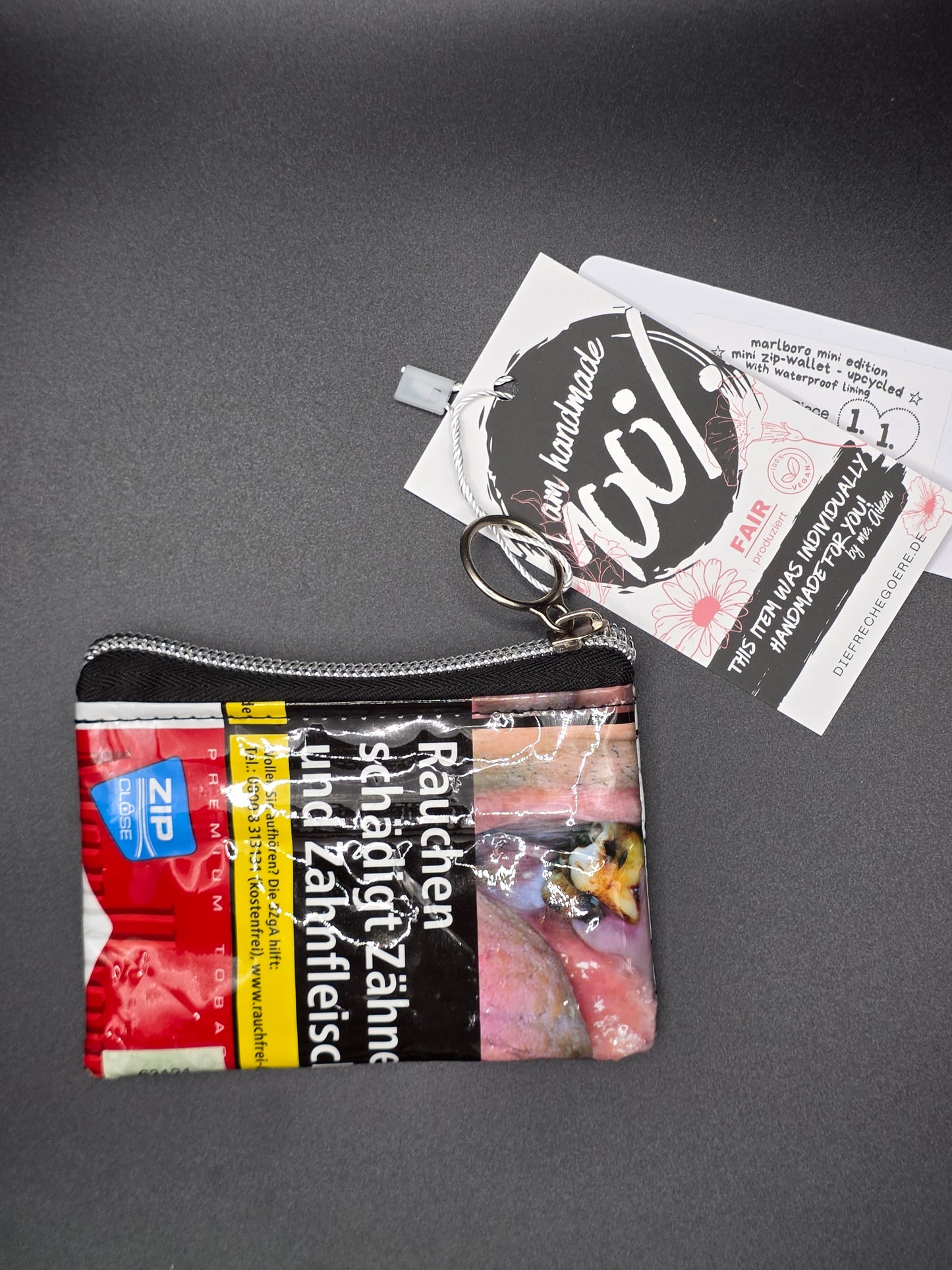 mini zip wallet - Upcycled