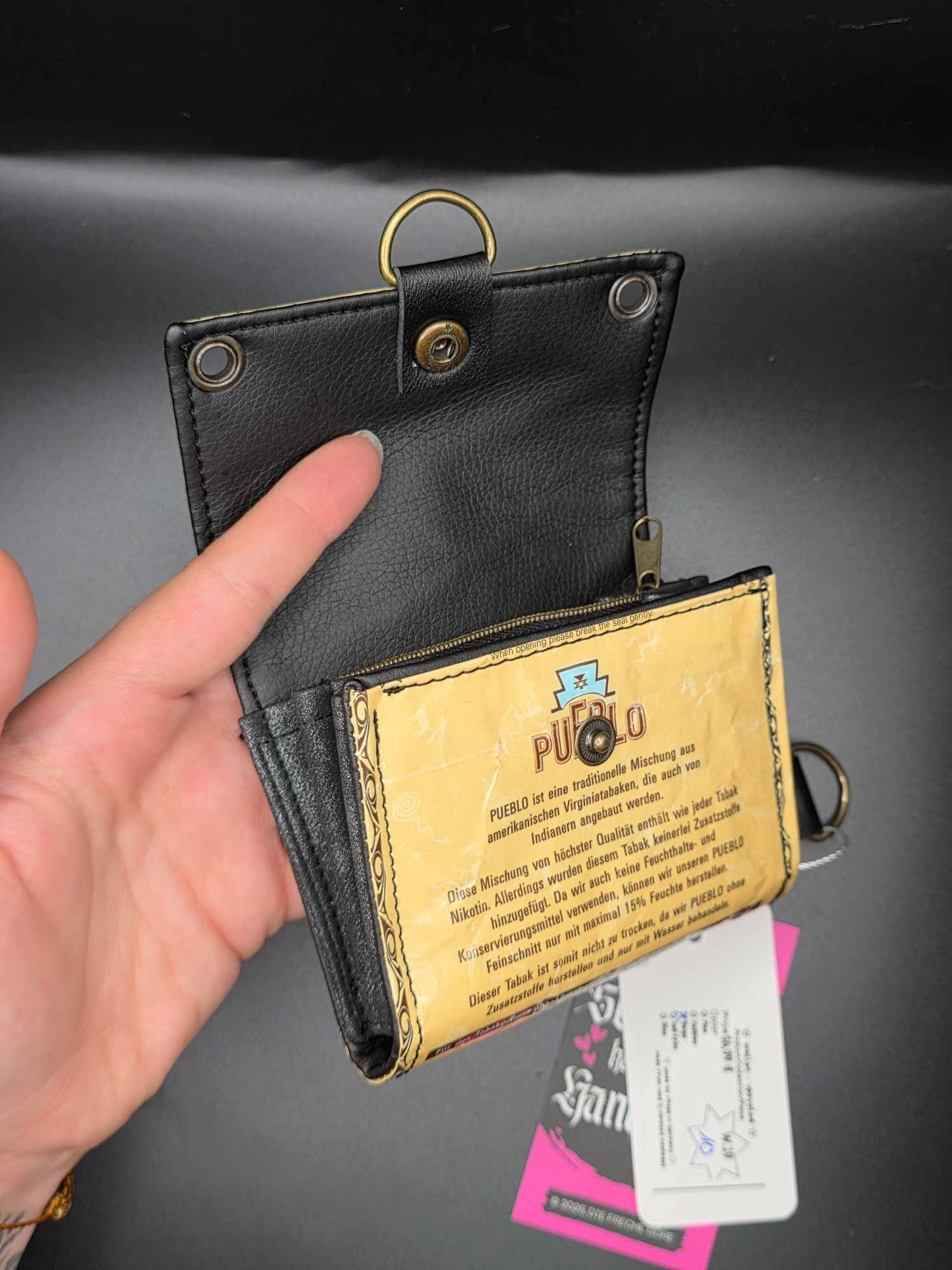 W19.10 wallet - upcycled