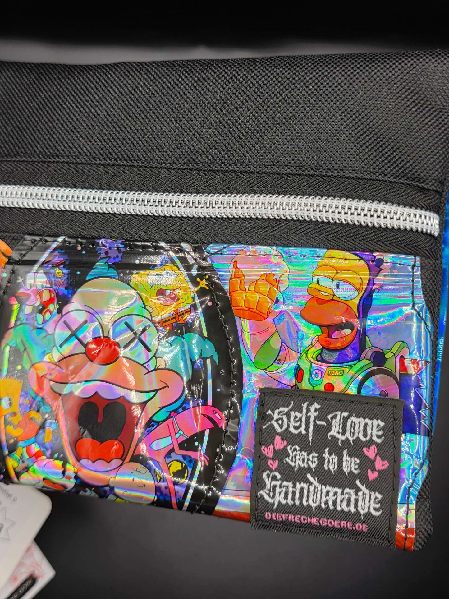 TB1.3 Trippy Zip Bag - upcycled