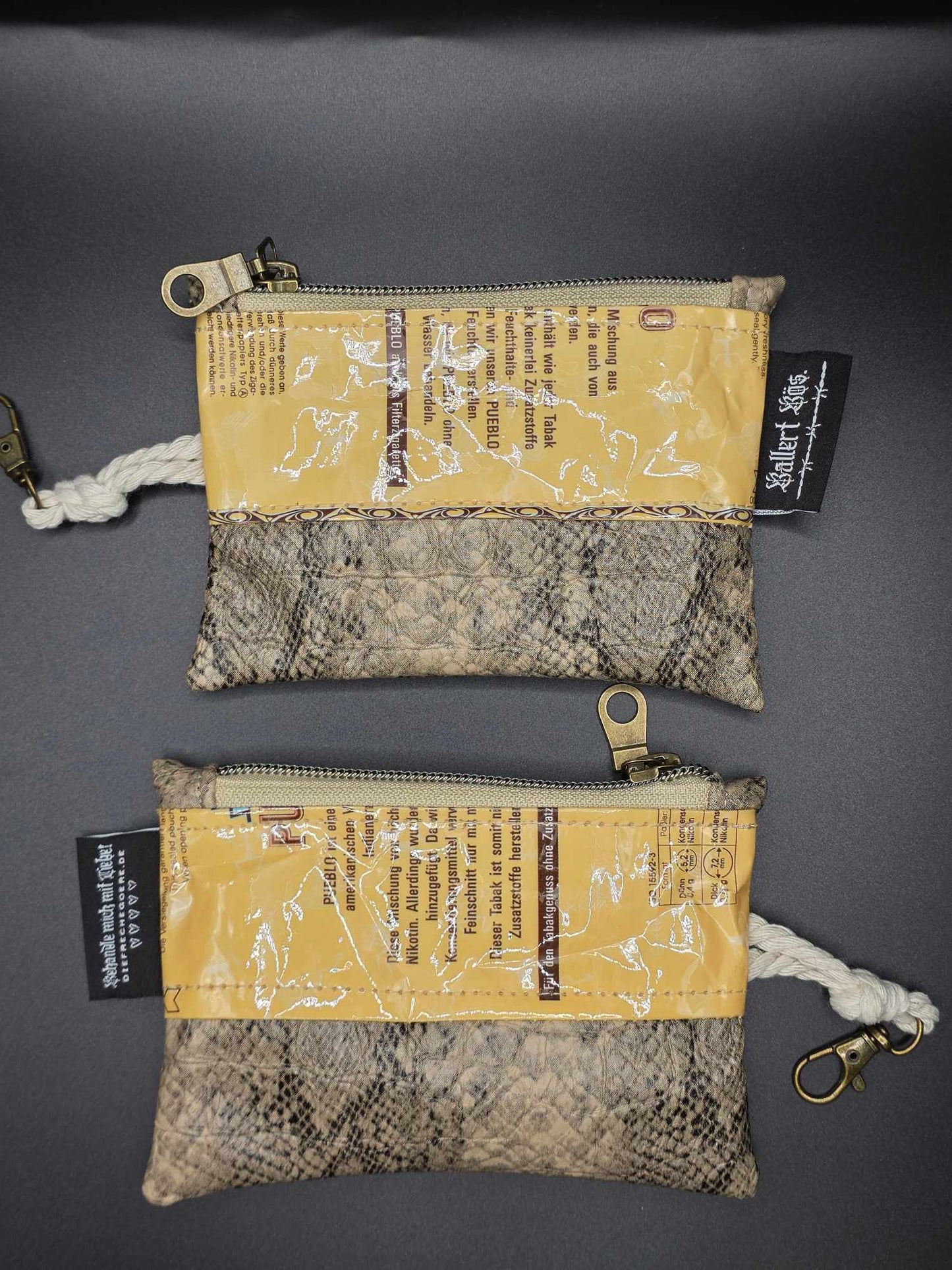 mini zip wallet - Upcycled, beige-snake 2