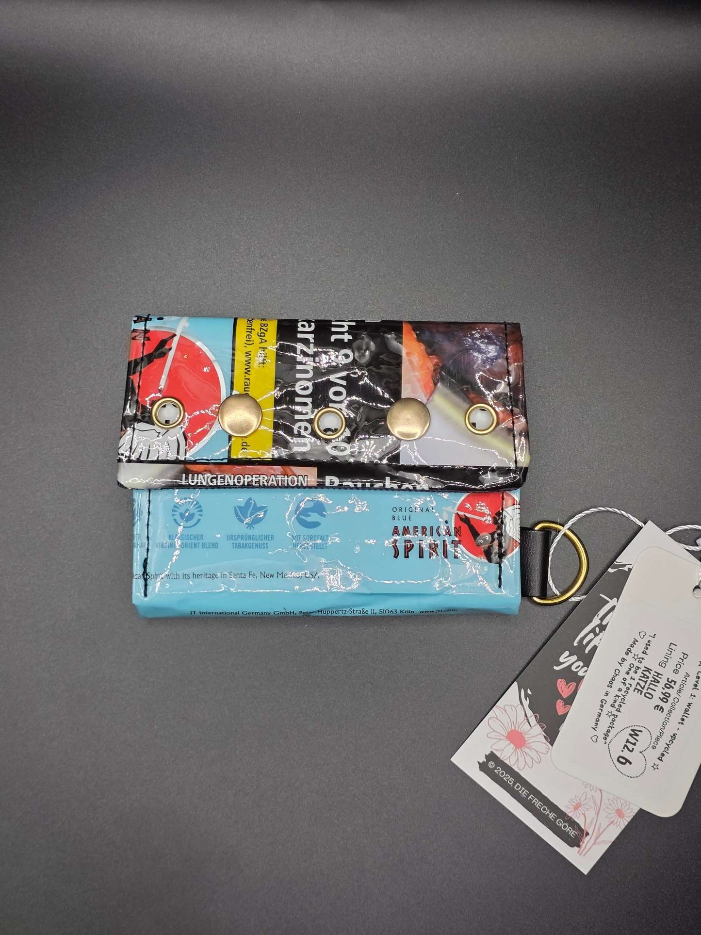 W12.6 wallet - upcycled, Hallo Katze