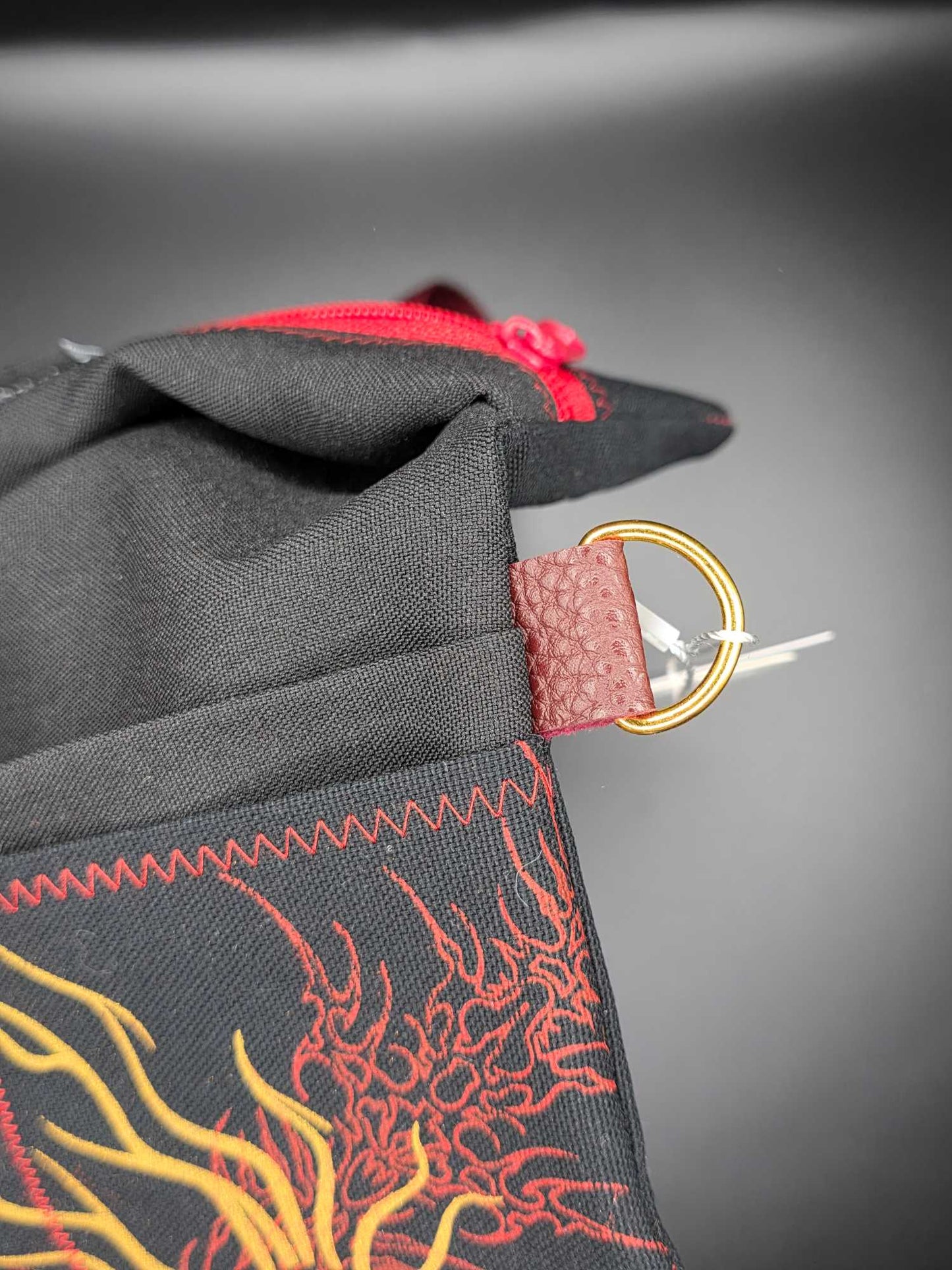 TT9.4 Tabacco pouch, Tribals