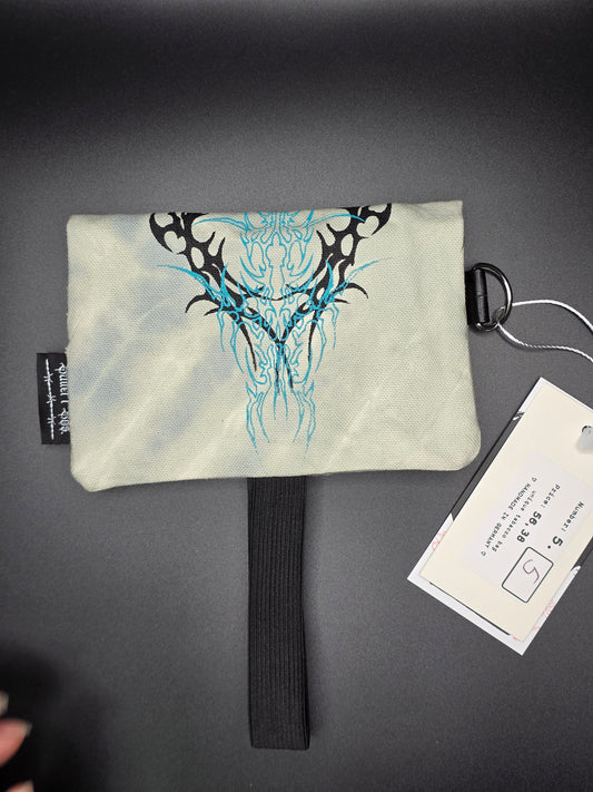 5.5 Tabacco pouch, Tribals, smokey light blue batik
