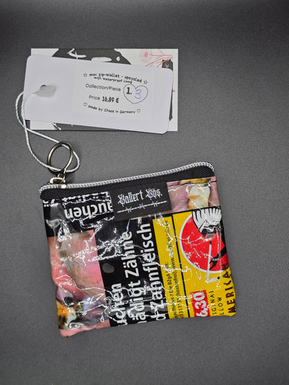 Mini zip wallets - Upcycled