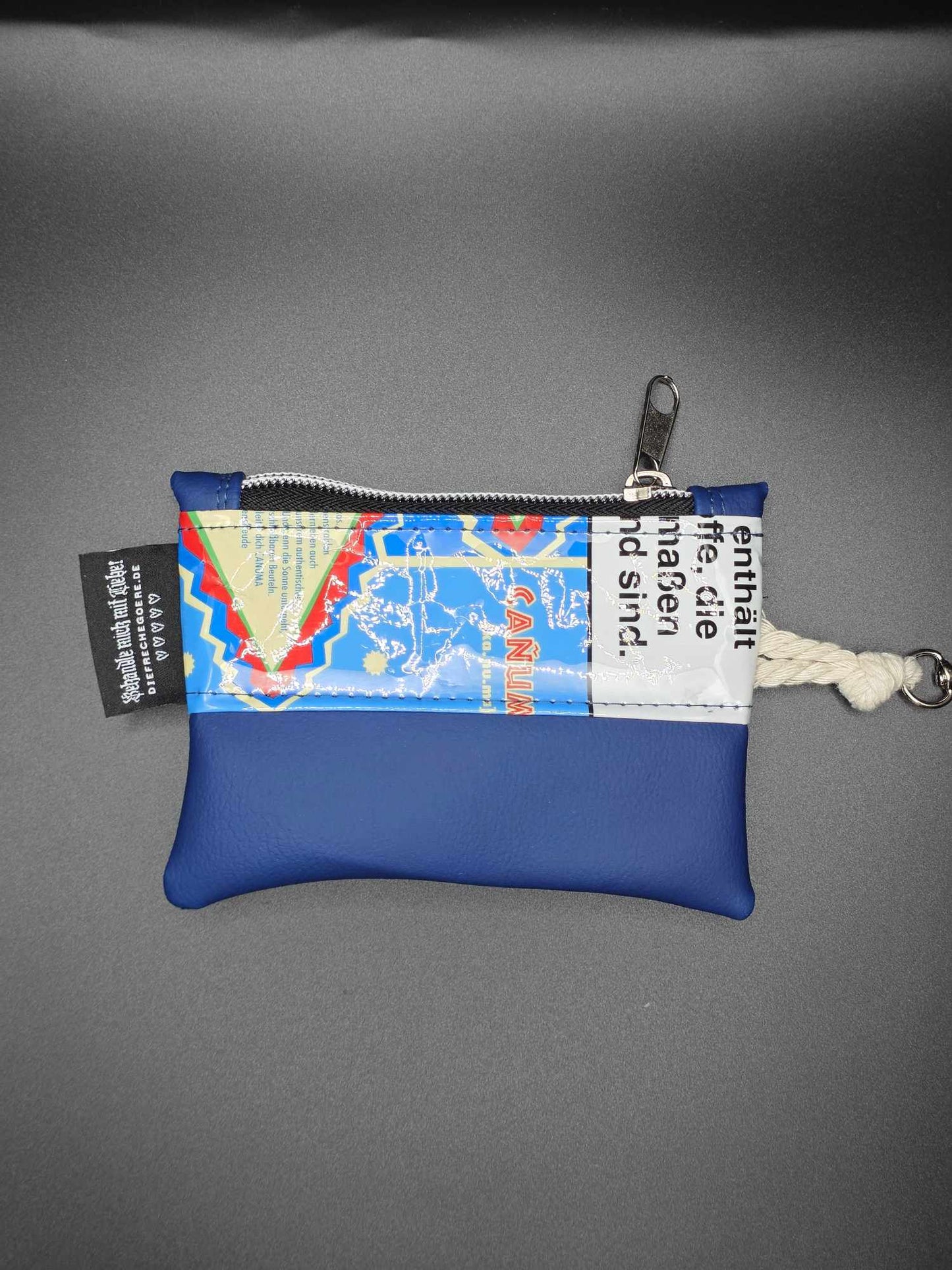 mini zip wallet - Upcycled, blau 2
