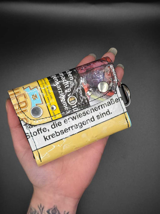 10.1 wallet - upcycled, pink leo lining