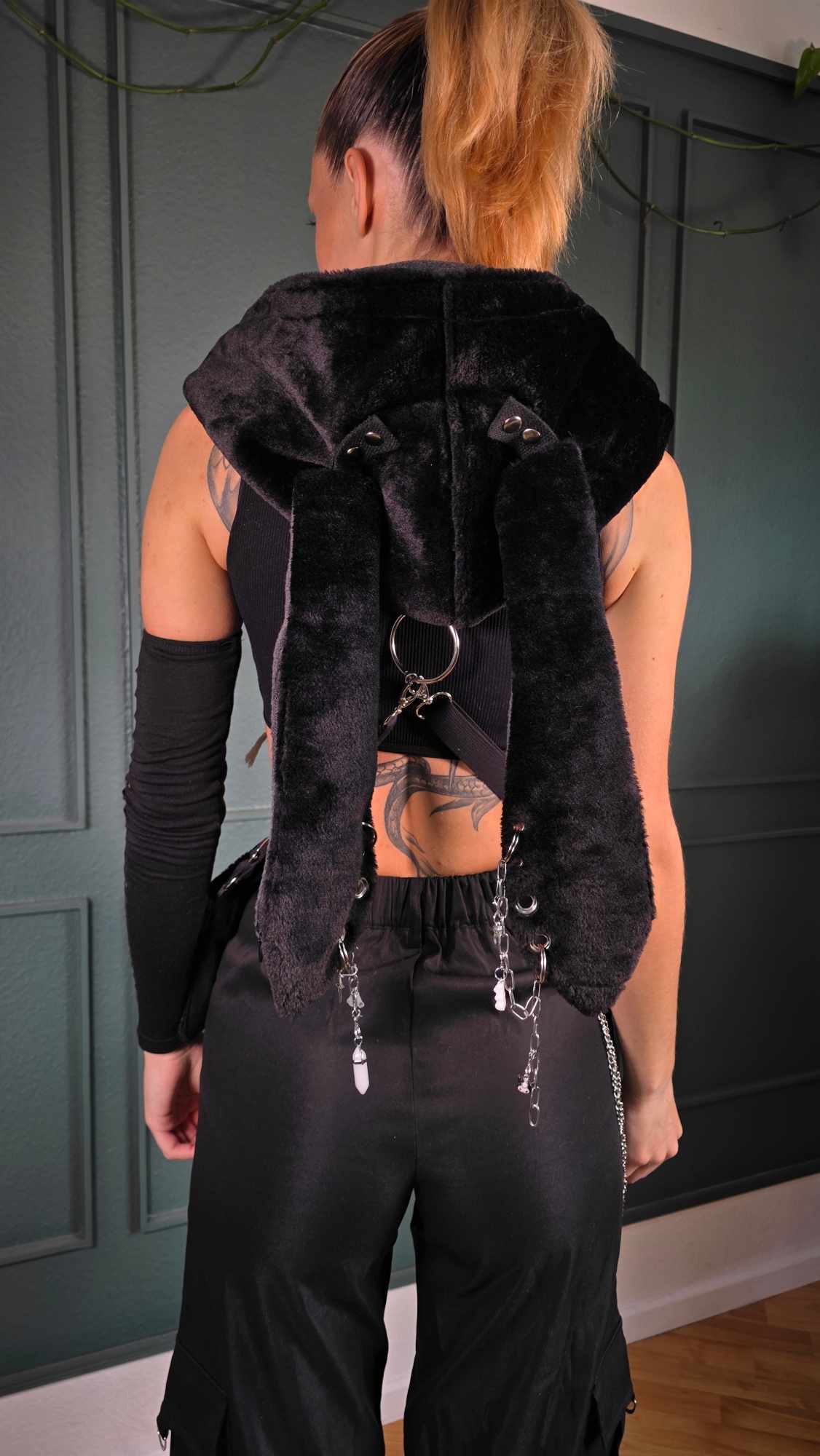 AB3.1 Pierced Bunny Holster Bag, black