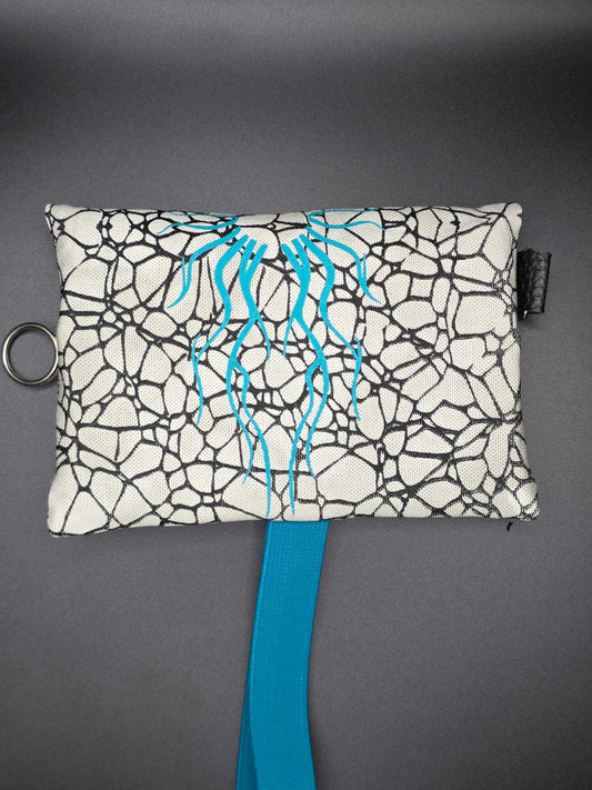 TT13.5 Tabacco pouch, tribals blue